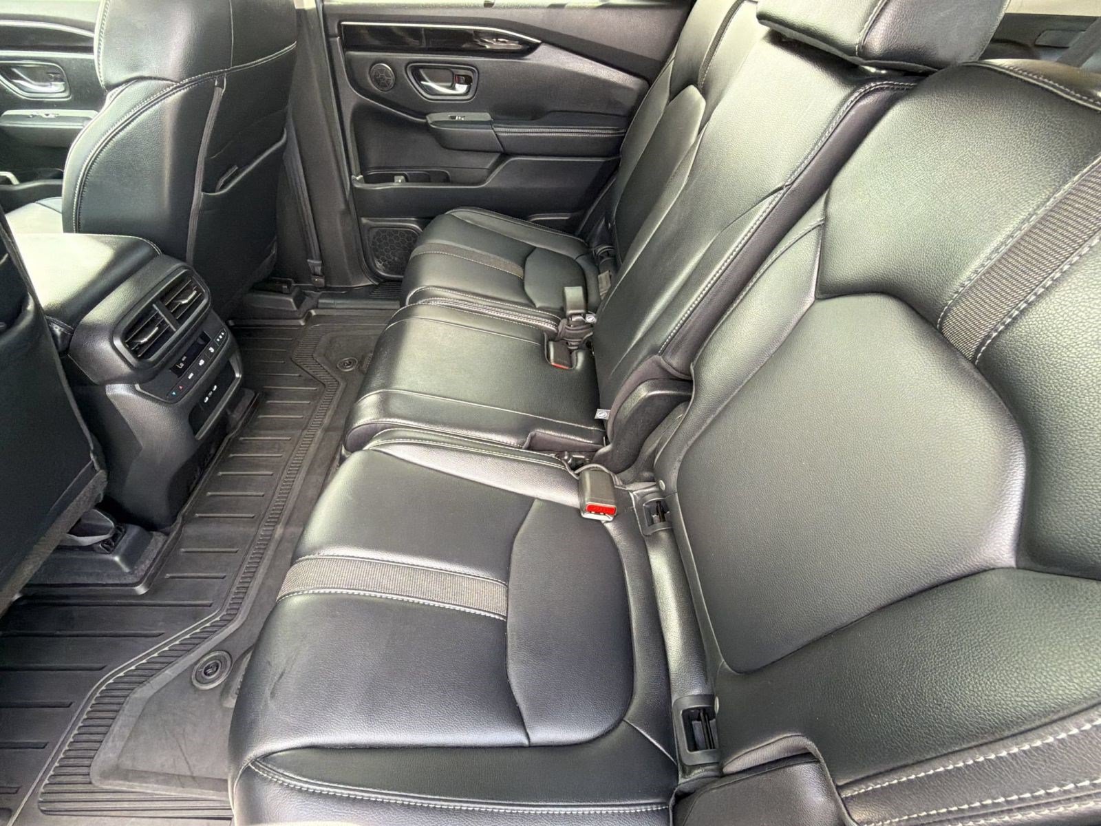 Used 2025 Honda Pilot EX-L image 27