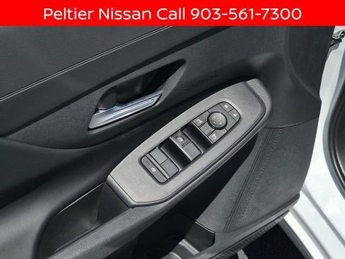 New 2026 Nissan Sentra SV w/ SV Convenience Package FWD image 9