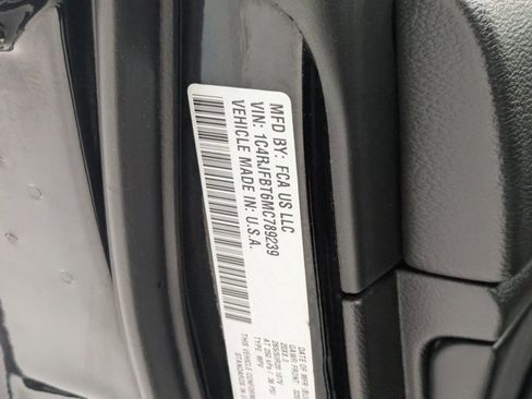 Used 2021 Jeep Grand Cherokee Limited X image 23