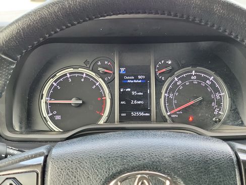 Certified 2022 Toyota 4Runner TRD Off-Road Premium w/ TRD Black Wheel Package (TMS) AWD/4WD image 21