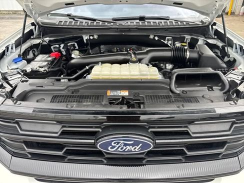 Used 2025 Ford Expedition Max Active AWD/4WD image 26