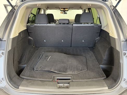 Used 2023 Nissan Rogue SV AWD/4WD image 14