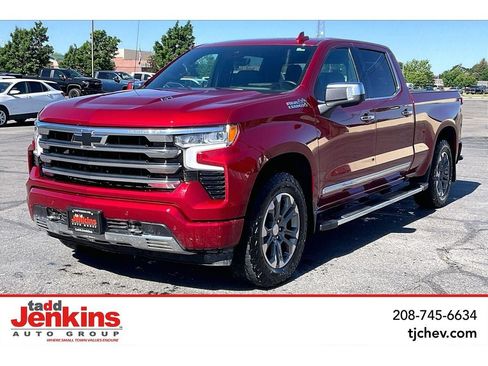 Used 2025 Chevrolet Silverado 1500 High Country w/ Technology Package AWD/4WD image 1