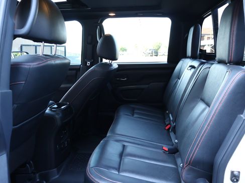 Used 2021 Nissan Titan PRO-4X w/ Pro-4x Convenience Package AWD/4WD image 25