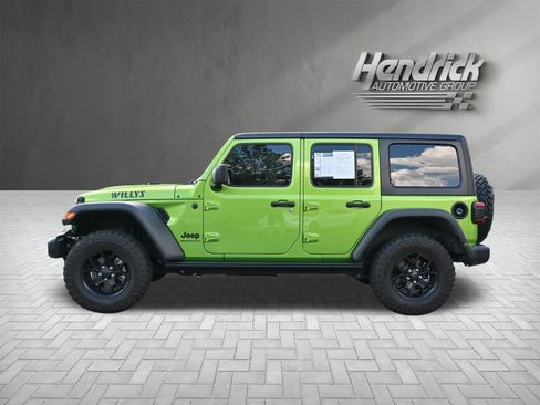 Used 2025 Jeep Wrangler Unlimited Sport AWD/4WD image 6