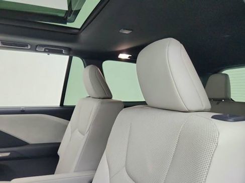 Used 2025 Lexus TX 350 AWD w/ Technology Package image 33