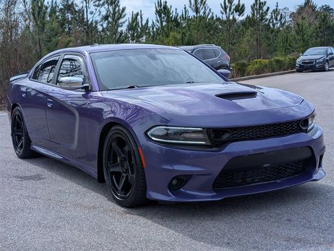 Used 2019 Dodge Charger Scat Pack image 3