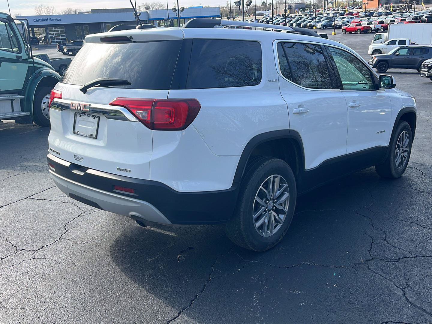 Used 2019 GMC Acadia SLE AWD/4WD image 5