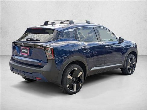 New 2026 Nissan Kicks SR image 2