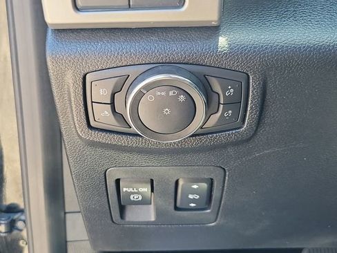 Used 2016 Ford F150 Lariat AWD/4WD image 23
