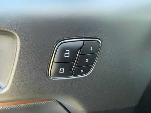 Certified 2025 Ford Bronco Sport Outer Banks w/ Outer Banks Tech Package+ AWD/4WD image 21