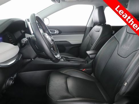 Used 2022 Jeep Compass Limited image 16