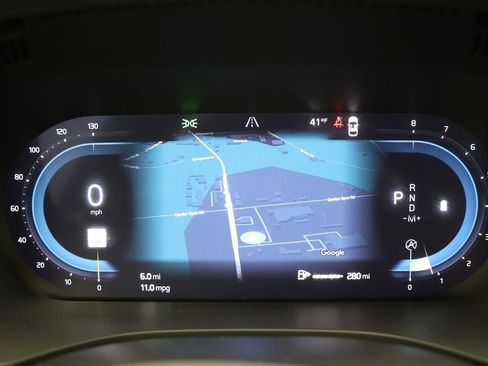 Used 2025 Volvo XC60 B5 Core image 20