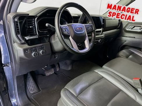 Used 2025 GMC Sierra 1500 SLT AWD/4WD image 10