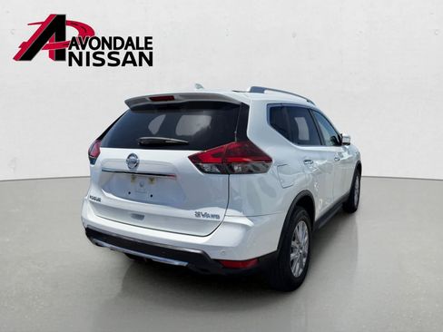 Used 2020 Nissan Rogue SV AWD/4WD image 3