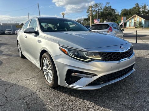 Used 2020 Kia Optima LX image 9