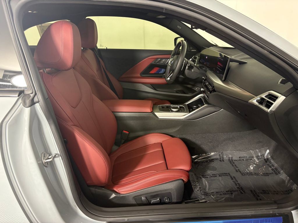 Used 2025 BMW M240i xDrive Coupe AWD/4WD image 30
