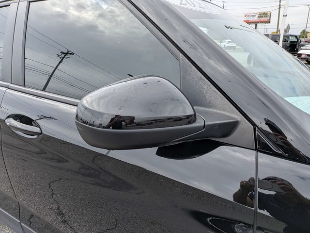 Used 2023 Chevrolet TrailBlazer LT FWD image 12