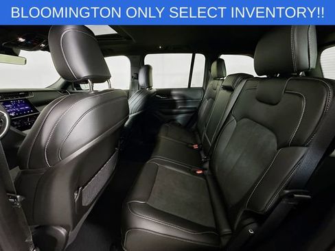 New 2025 Jeep Grand Cherokee Altitude w/ Trailer Tow Package image 23