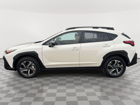 Used 2024 Subaru Crosstrek 2.0i Premium w/ Popular Package #3 image 4