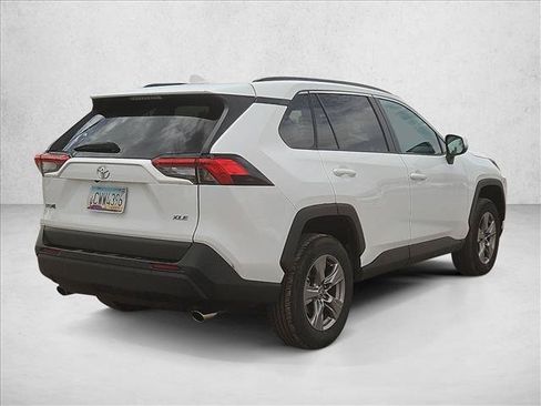 Used 2024 Toyota RAV4 XLE FWD image 5
