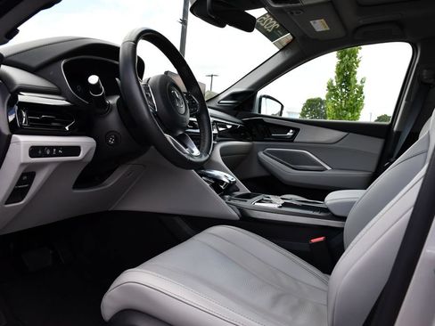 Used 2025 Acura MDX SH-AWD w/ Technology Package image 12