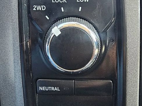 Used 2018 RAM 2500 Tradesman w/ Chrome Appearance Group AWD/4WD image 32