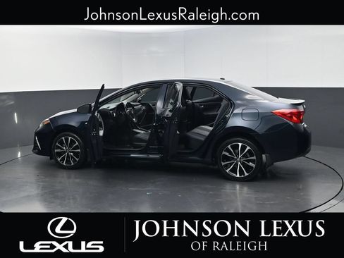 Used 2019 Toyota Corolla SE w/ SE Premium Package FWD image 38