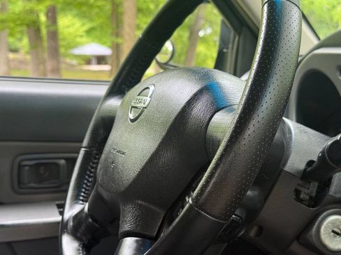Used 2002 Nissan Frontier SE AWD/4WD image 87