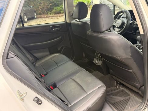 Used 2018 Subaru Outback 2.5i Limited AWD/4WD image 25