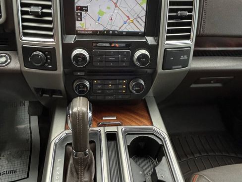 Used 2015 Ford F150 King Ranch w/ Equipment Group 601A Luxury AWD/4WD image 12