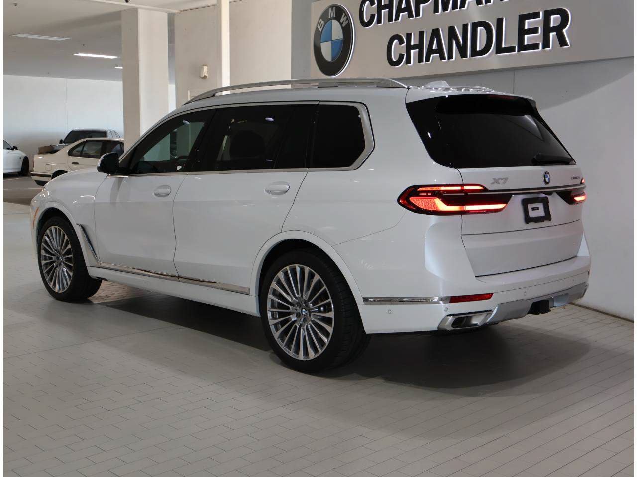 Certified 2024 BMW X7 xDrive40i w/ Premium Package AWD/4WD image 5