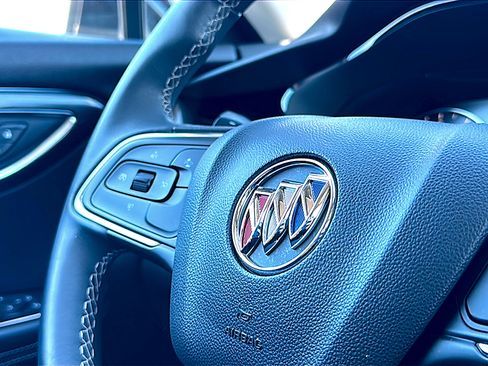 Used 2023 Buick Envision Preferred image 30