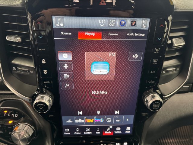 Used 2023 RAM 1500 Laramie AWD/4WD image 6