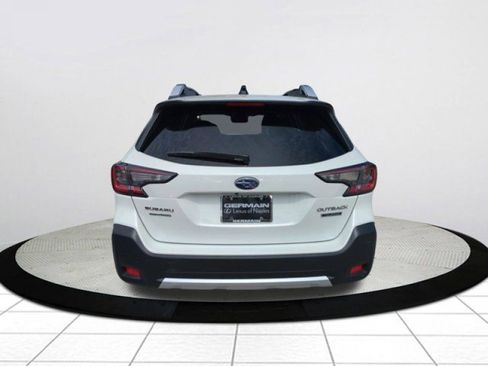 Used 2023 Subaru Outback Touring AWD/4WD image 4