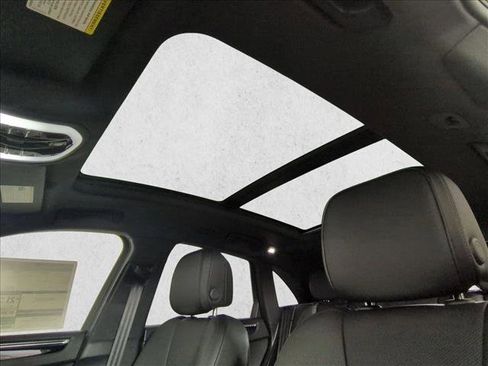 New 2026 Porsche Macan image 21