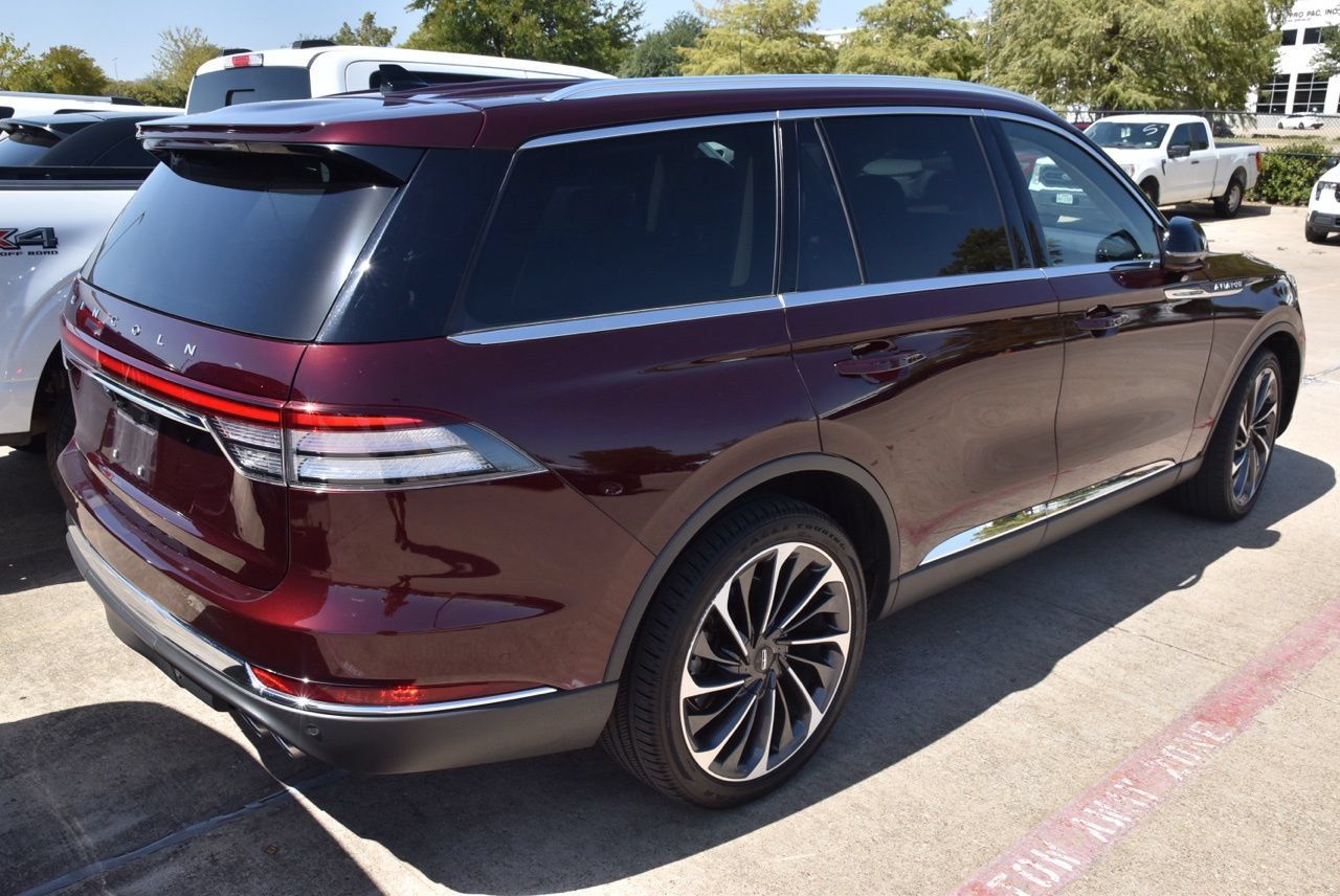 Used 2022 Lincoln Aviator Reserve w/ Equipment Group 201A AWD/4WD image 5