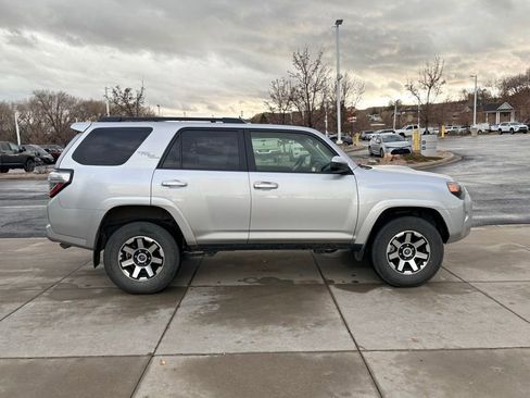 Used 2024 Toyota 4Runner TRD Off-Road image 4