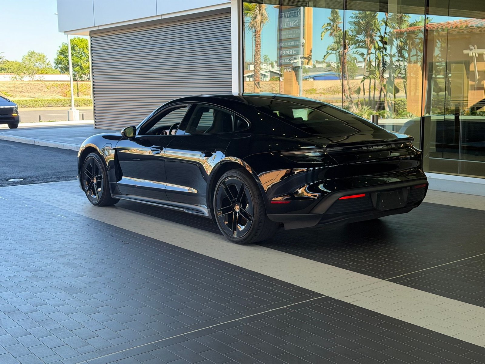Certified 2025 Porsche Taycan w/ Premium Package RWD image 10