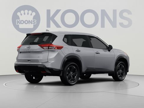 Used 2025 Nissan Rogue SV AWD/4WD image 4