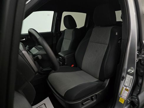 Used 2023 Toyota Tacoma TRD Sport w/ Technology Package image 20