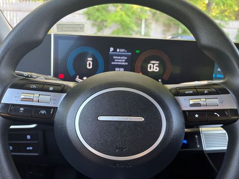 Used 2025 Hyundai Sonata SEL FWD image 28