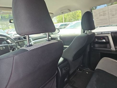 Used 2020 Toyota 4Runner SR5 image 12