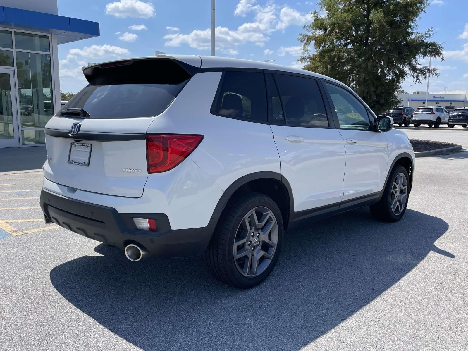 Used 2023 Honda Passport EX-L image 6