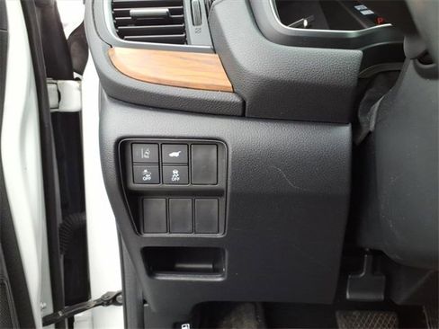Used 2020 Honda CR-V Touring image 16
