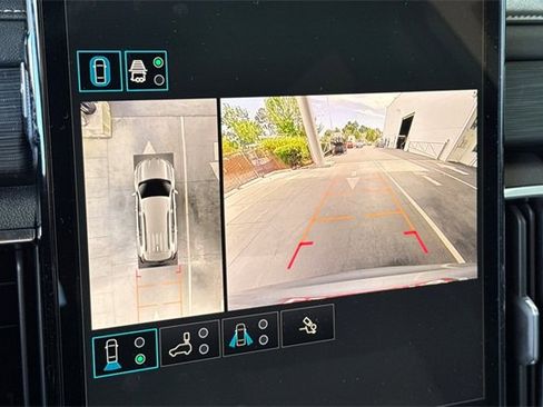 Used 2025 GMC Acadia Elevation image 20