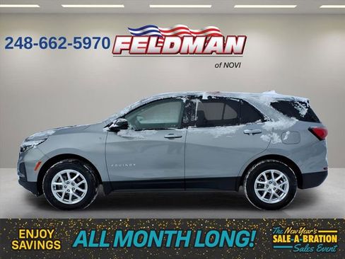 Used 2023 Chevrolet Equinox LS w/ LS Convenience Package image 2
