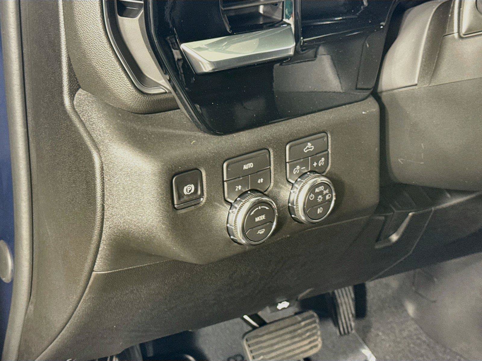 New 2026 GMC Sierra 1500 Elevation w/ Preferred Package AWD/4WD image 4