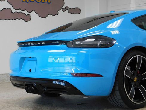 Used 2017 Porsche 718 Cayman S RWD image 78