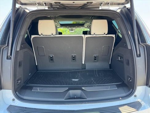 Used 2026 Cadillac Escalade Platinum Sport w/ LPO, ONYX Package AWD/4WD image 10